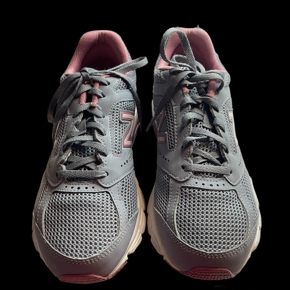 New Balance Women’s 460 Tech Ride Shoes, Size 9